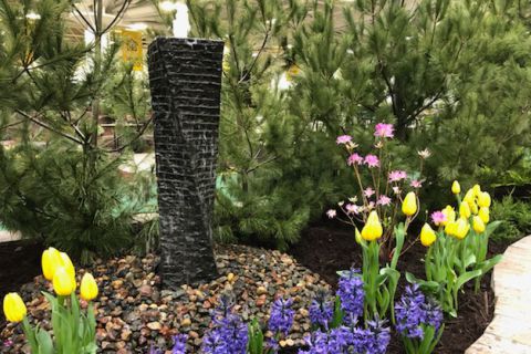 Spring landscaping deals - fertilization, mulch, flower beds, and clean-up services in Bloomington MN